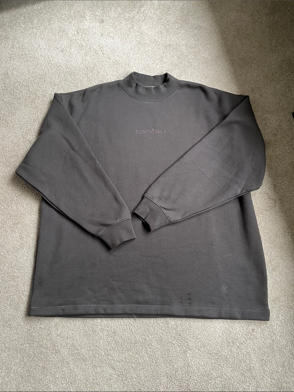 Essentials Fear of God Men's Black Crewneck Sweatshirt with Subtle Logo